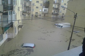 Emergenza maltempo, la Calabria è in ginocchio: Catanzaro chiede aiuto sul web