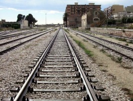 Pineto: cadavere sui binari, potrebbe essere un suicidio