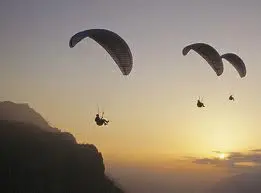 Dal Brasile, nuovo record del mondo di parapendio per l'azzurra Nicole Fedele