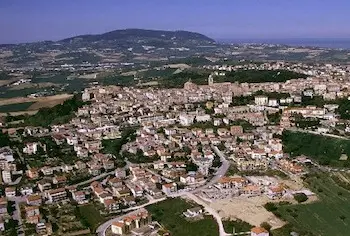 Strangola la moglie e si suicida, tragedia a Castelfidardo