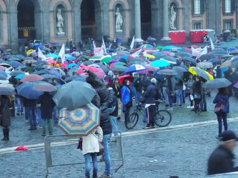 #Fiumeinpiena, 150 mila in corteo a Napoli per lo stop al Biocidio