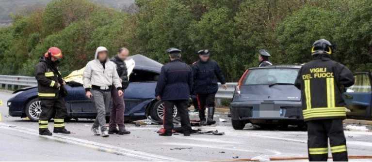 Drammatico incidente sulla Palermo-Sciacca. 5 morti tra cui un bimbo di due anni