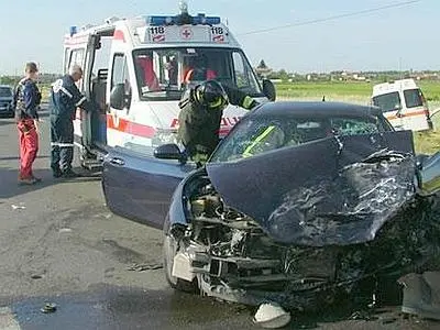 Arcole (Vr): ubriaco al volante travolge auto e uccide quattro ragazzi