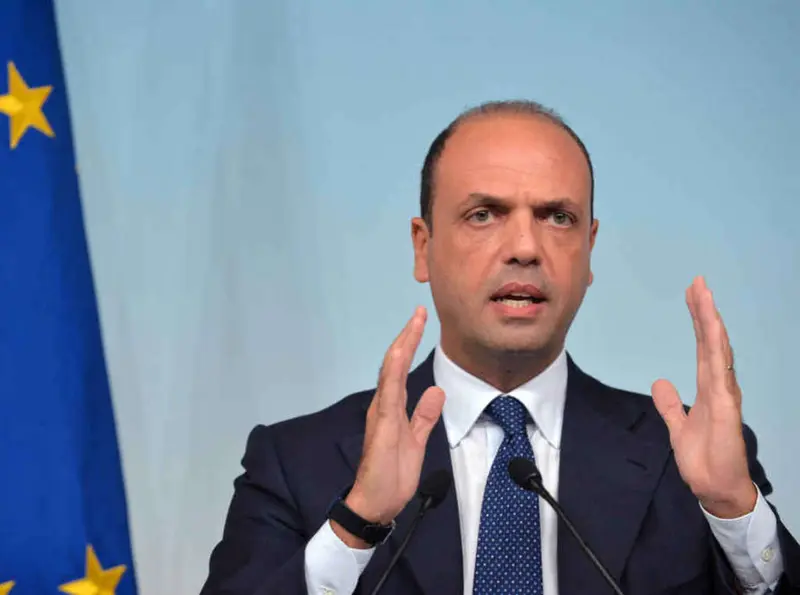 Imu, Alfano richiama Saccomanni: «La seconda rata non si pagherà». Fassina: «Troveremo soluzione»
