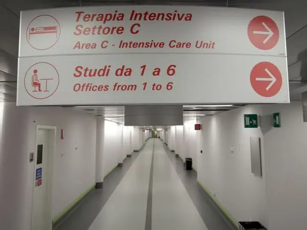 Bergamo, padre rompe la Playstation per i brutti voti a scuola:13enne si butta da finestra