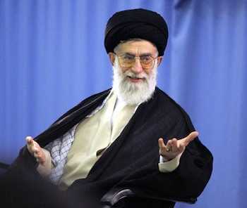 Israele, Khamenei attacca:"Regime illegittimo e bastardo"