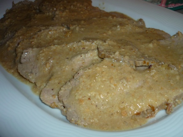 Fesa di tacchino alle nocciole