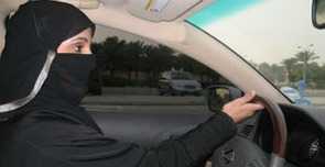 Arabia Saudita: le donne protestano contro il divieto di guidare
