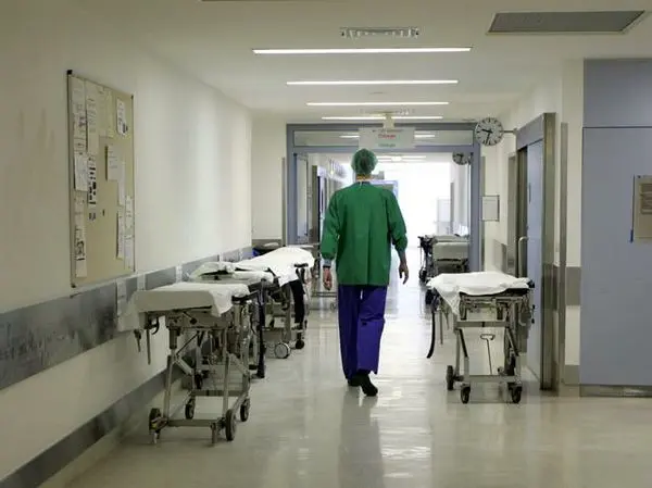 26enne incinta con tumore al cervello: "ho bisogno di tranquillità"