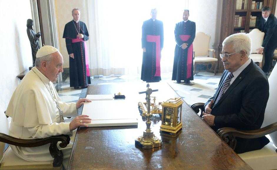 Abu Mazen dopo l'incontro con Papa Francesco: «Spero di firmare accordo pace con Israele»