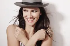 Domani esce "L'anima vola", l'atteso nuovo disco di inediti di Elisa