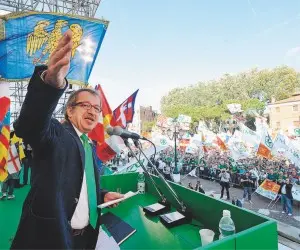 Lega Nord in difesa della Bossi-Fini