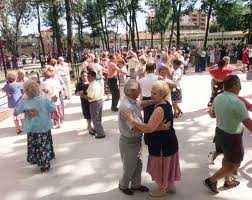 Roma: ultimo appuntamento con "Balla con i nonni", progetto di danza per anziani