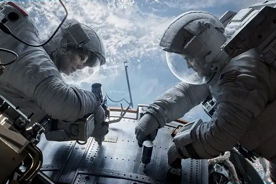 Cinema, Box Office: Gravity subito al top. Seguono I Puffi 2 e Rush