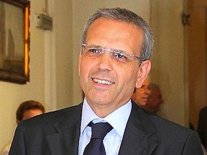 Napoli, bufera sul vicesindaco, il Pd chiede le dimissioni