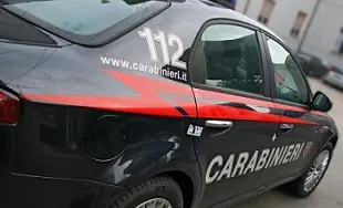 Eroina sotto il materasso: arrestato uomo