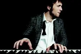 Gualazzi riparte in tour da Londra, poi Roma e Milano
