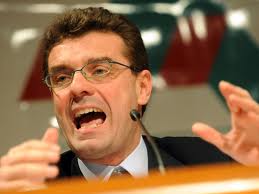 Aumento dell'Iva, Roberto Cota: «E' un passo verso il baratro»