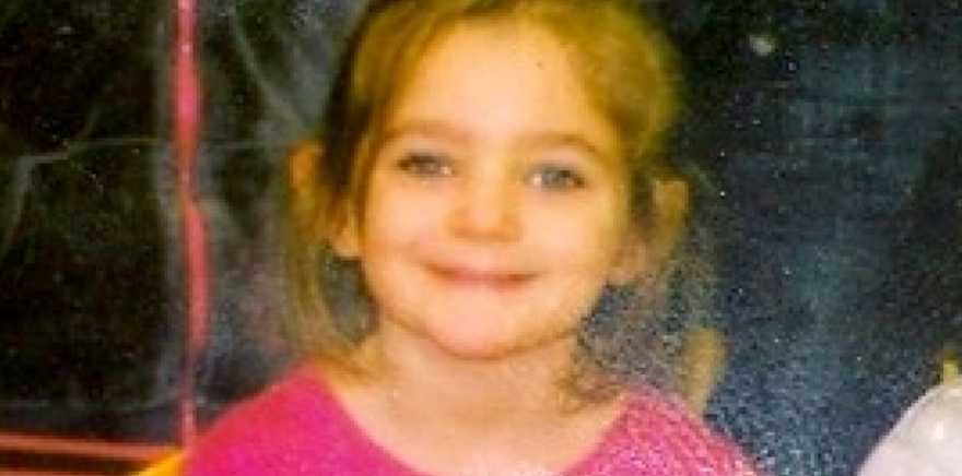 Bimba scomparsa 4 mesi fa in Francia, la madre confessa: "Uccisa da patrigno"