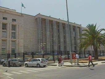 Racket, sequestrati oltre mezzo milione di beni a presunto estortore