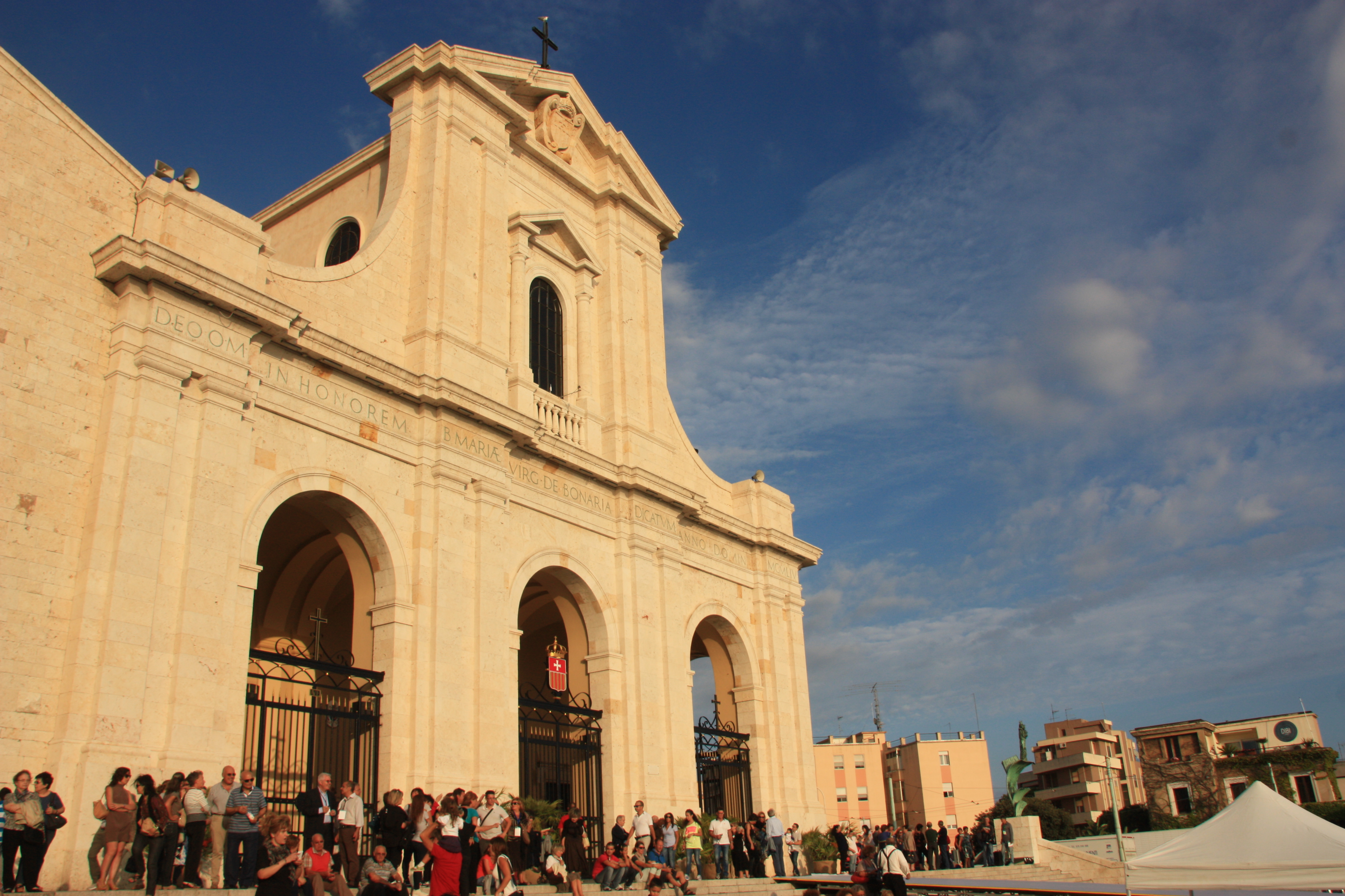 Papa Francesco a Cagliari: la diretta di InfoOggi. "Non lasciatevi rubare la speranza"