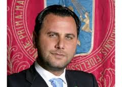 Il Governo Letta chiede urgenza su legge che aumenta spesa pubblica