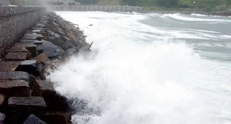 Moneglia, duplice tragedia: due turisti vittime del mare in tempesta