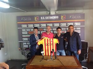 US Catanzaro, ecco i nuovi acquisti: Vitiello e Tortolano si presentano [VIDEO & FOTOGALLERY]