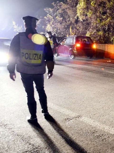 Gaeta: scontro fra auto e moto, l'autista era ubriaco e il motociclista aveva assunto droga