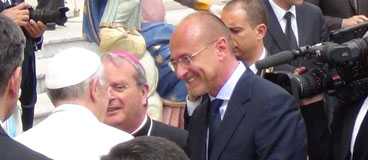 Visita del Papa - Cappellacci, Sardegna sempre pronta ad accogliere ministro Kyenge