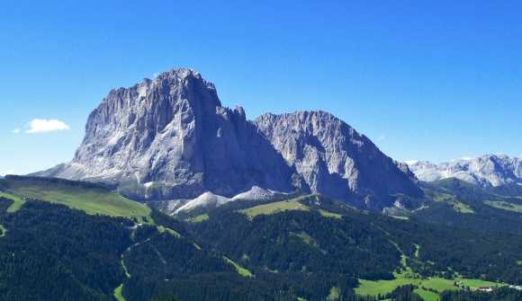 Montagna: tragedia in Val Gardena, morti tre alpinisti