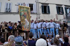 A Pescia il rione San Francesco vince il 36° Palio degli Arcieri