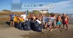 Tarquinia (VT) - Spiaggia del Voltone, riuscita la pulizia da Fare Verde