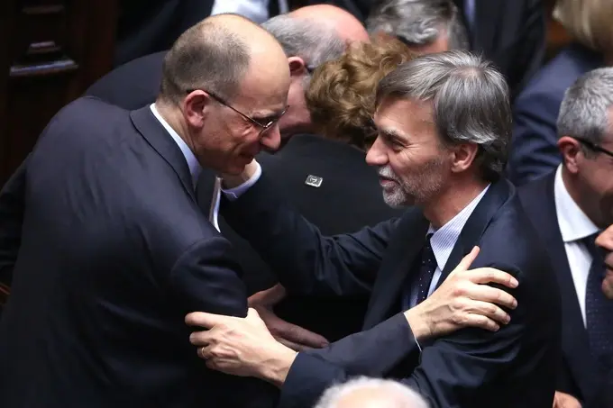 Imu, summit a Palazzo Chigi tra Letta e alcuni ministri. Delrio: «Valutiamo tutte le opzioni»