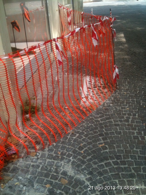 Napoli:  dissesti stradali "estivi" sulla collina