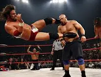 Tutto pronto per il wrestiling dal vivo nell'Arena Magna Graecia