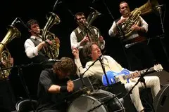 Fatti di Musica 2013 al via domenica con Capossela. Poi Bregovic, Brignano, Gazzè e Noa