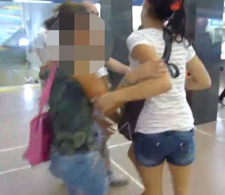 Roma: vigilessa pestata da ragazze nomadi in metropolitana