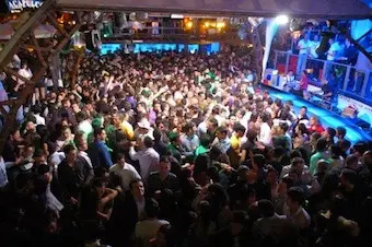 Pontecagnano, napoletano accoltellato in discoteca