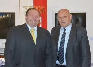 Il presidente Durnwalder a colloquio con nuovo segretario della Convenzione delle Alpi Reiterer