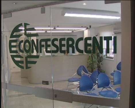 Crisi: in 2 mesi aperti 7.500 negozi. Segnali di ripresa?