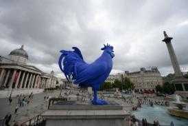 Hann/Cock, il gallo blu di Trafalgar Square: appena inaugurato, già scatena la polemica
