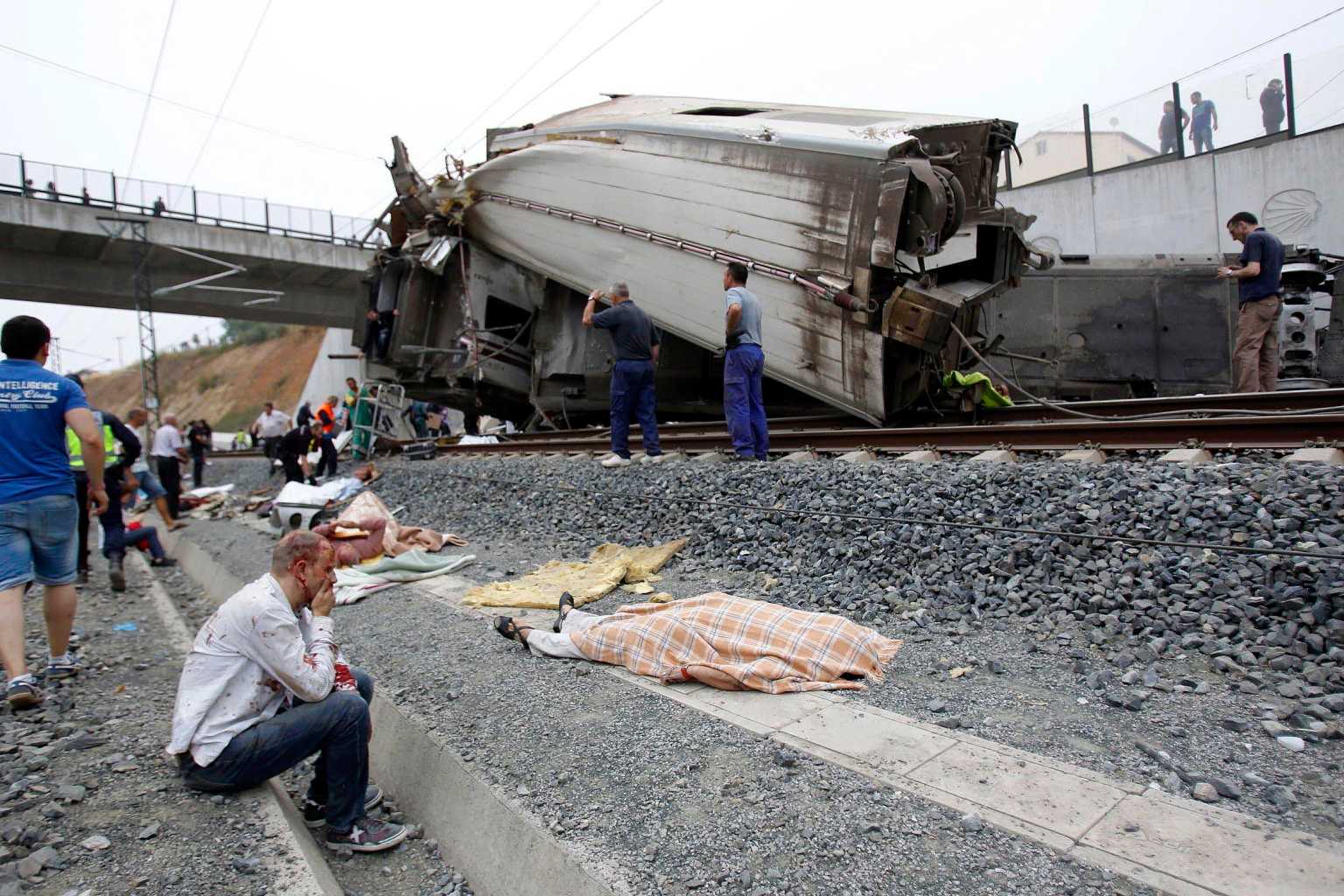 Disastro di Santiago:il conducente non avrebbe frenato in tempo, forse un italiano fra le vittime