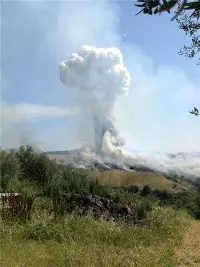 Città Sant'Angelo: violenta esplosione di una fabbrica di fuochi d'artificio, scenario di guerra