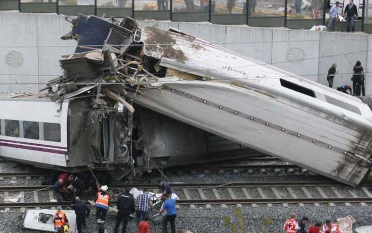 Spagna, Santiago de Compostela: salgono a 80 le vittime dell'incidente ferroviario. Feriti in 178