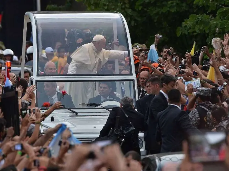 Papa: scontri a Rio de Janeiro