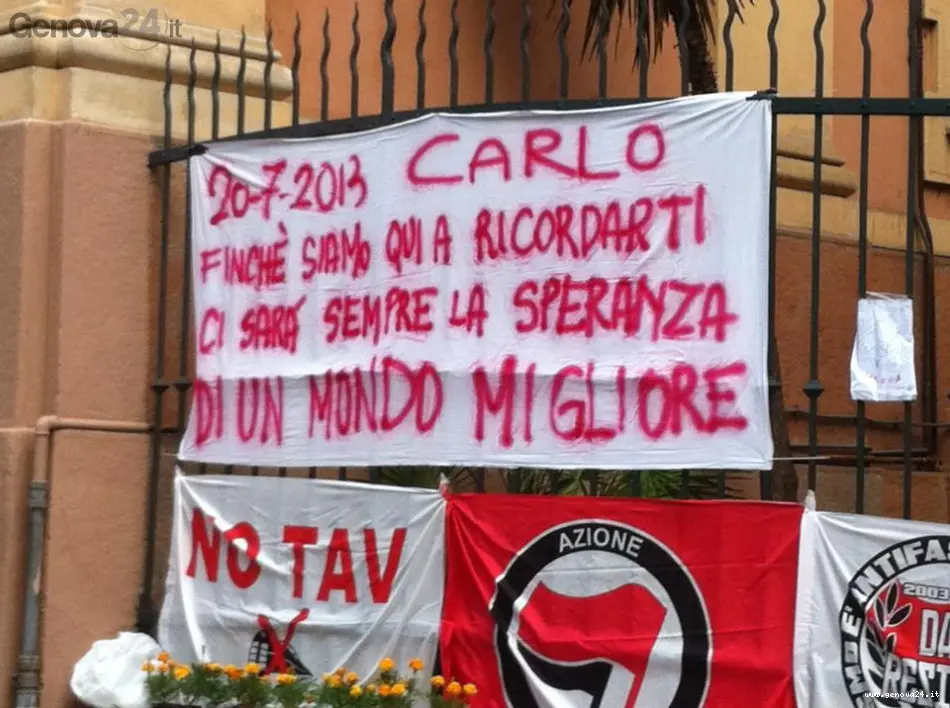 G8 2001, Genova ricorda Carlo Giuliani con striscioni e una manifestazione