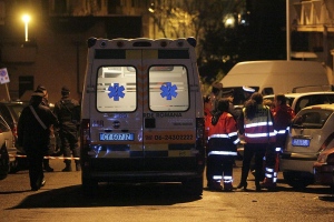 Milano: sedicenne investita, è caccia all'auto pirata