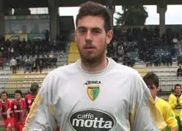 Calcio, Catanzaro: il portiere Tommaso Scuffia in giallorosso