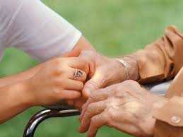 Marche: attivato il servizio consegna a domicilio per anziani e disabili